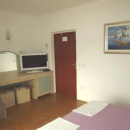 Гостевой дом By The Sea Supetarska Draga - Donja - Rab - 23068