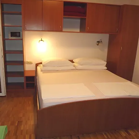 Гостевой дом By The Sea Supetarska Draga - Donja - Rab - 23068 Раб