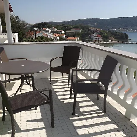 By The Sea Supetarska Draga - Donja - Rab - 23068 Maison d'hôtes 3*