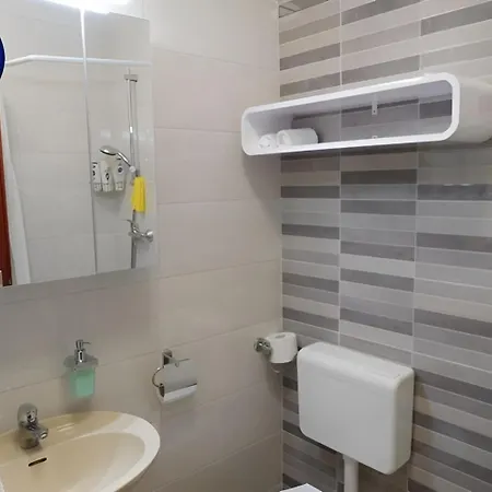 By The Sea Supetarska Draga - Donja - Rab - 23068 Maison d'hôtes Rab Town